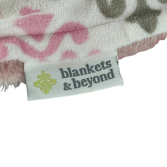 Blankets & Beyond Grey Teddy Bear Lovey Pink Green Pattern Pacifier Holder - Picture 4 of 7